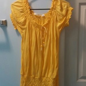 Juniors yellow blouse