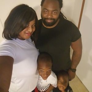 Meet your Posher, Elise