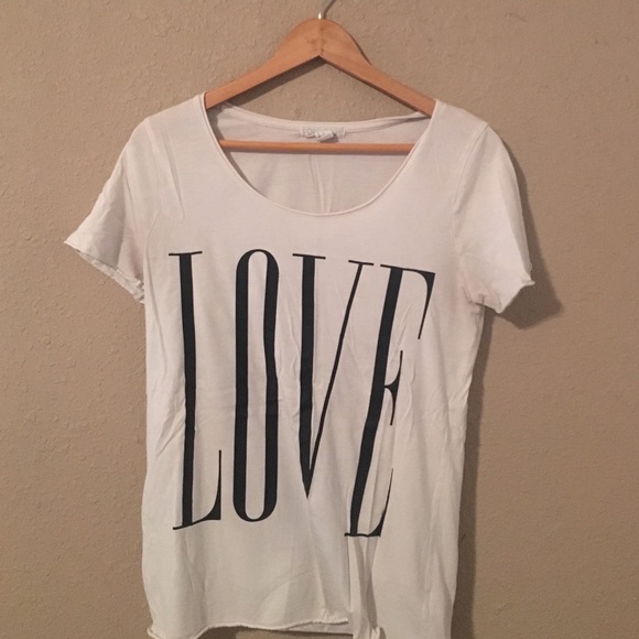 Loose fitting graphic T