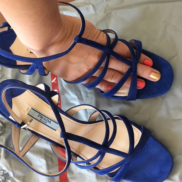 PRADA. New. Never worn. Blue suede - Picture 3 of 4