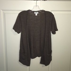 Open-faced short sleeves cardigan
