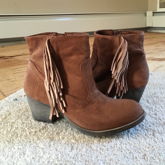 Tassel fall booties