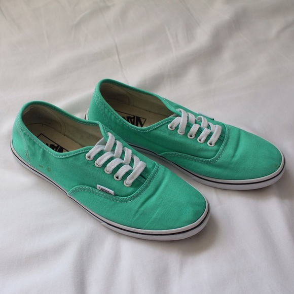 💰WEEKEND SALE💰 Vans Lo Pro