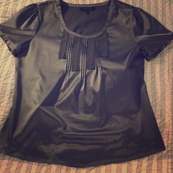 Grey short sleeve classic office top