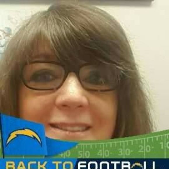 Meet your Posher, Debbie