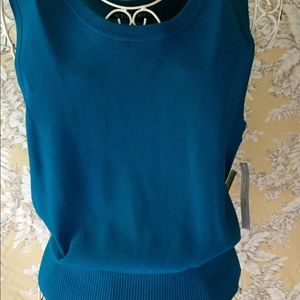 SCOTT TAYLOR SLEEVELESS SWEATER NWT
