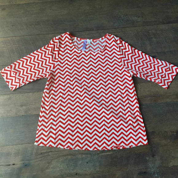 Red & white zig zag stripe blouse