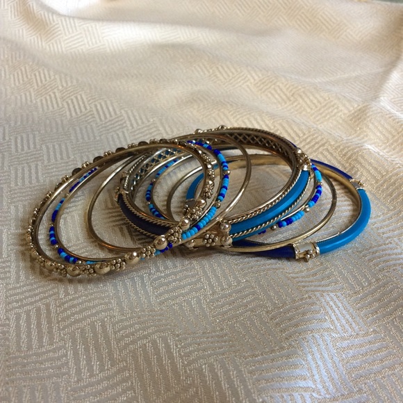 DONATING TUESDAY Bangle set - Picture 3 of 4