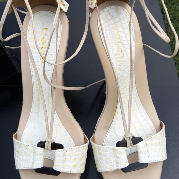 Bebe lace up wedge. - Picture 3 of 4