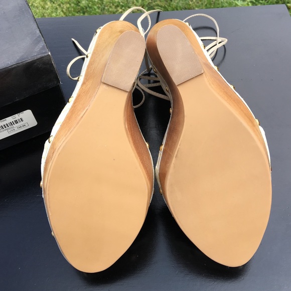 Bebe lace up wedge. - Picture 4 of 4