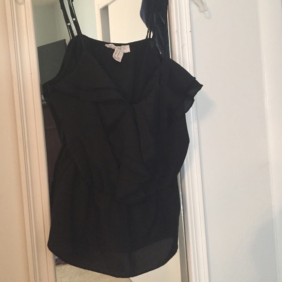 Black ruffled tank