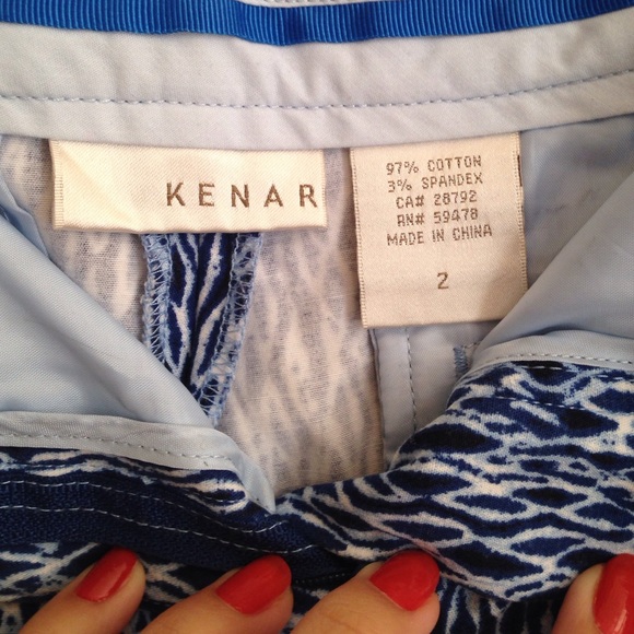Blue & white patterned shorts - Picture 3 of 4