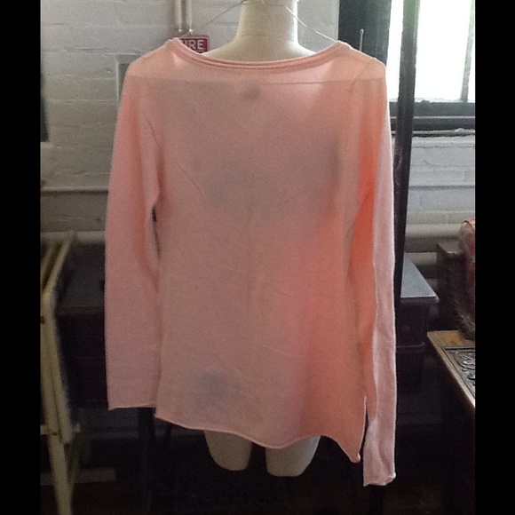 Sweater, XL embroidered, blend, blush color. - Picture 4 of 4