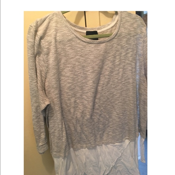 Mid sleeve shirt