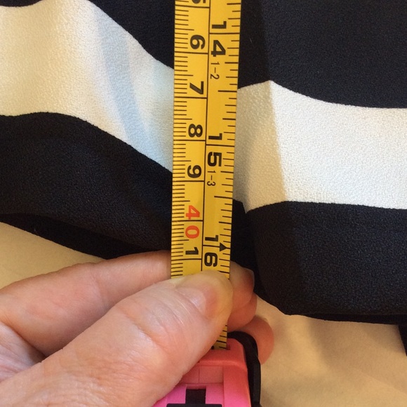 Bold Stripes, Inverted Pleats Classy Skirt 🎀 - Picture 3 of 4