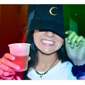 Meet your Posher, Andrea