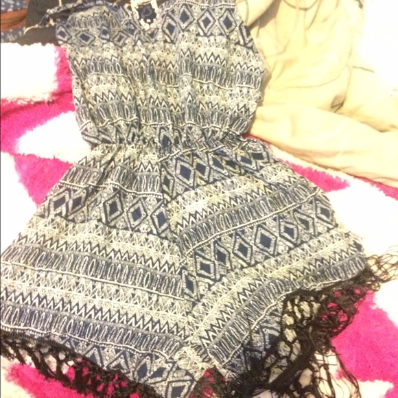 Cute blue romper - Picture 1 of 2