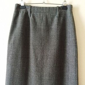 Gray pencil skirt