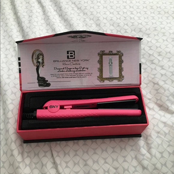 Brilliance New York Mini Hair Straightener!
