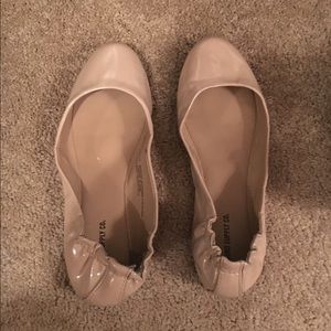 Nude Flats