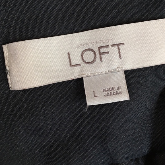 Emerald green Ann Taylor LOFT button from blouse L - Picture 2 of 4