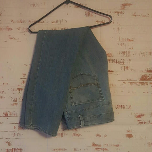 Women's jeans