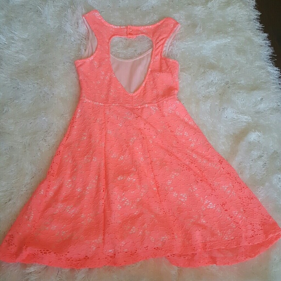 Dress - Picture 2 of 3