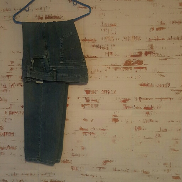 Women's jeans