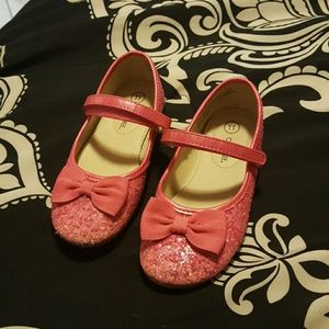 Cherokee girls pink glitter flat