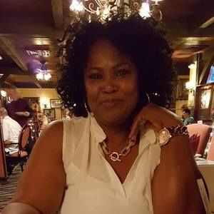 Meet your Posher, Denise