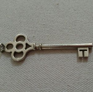 !RARE! Tiffany's Silver Key Pendant