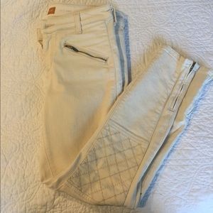 Anthropologie Pilcro Ivory Skinny Jeans size 30