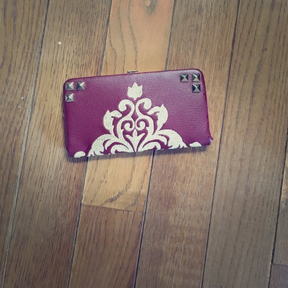 Maroon clutch
