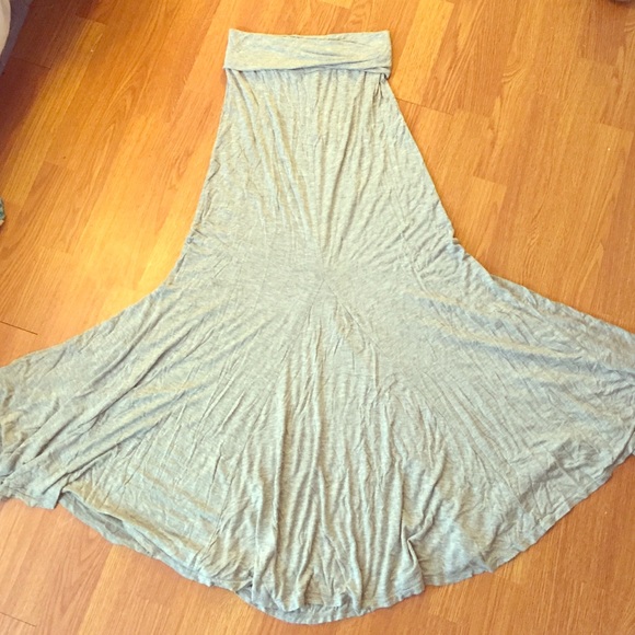 Gray flowy maxi skirt