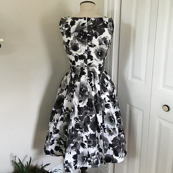 Gorgeous Midi A-line Floral Dress - Picture 3 of 4