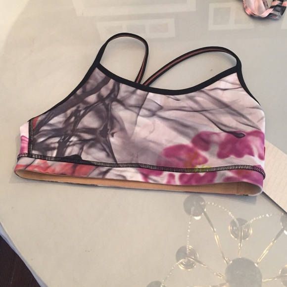 Women's Size 8 Lululemon Flow Bra