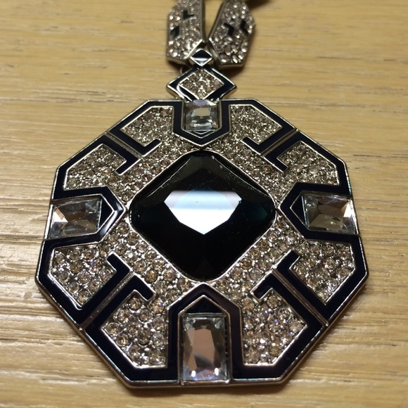 Art Deco Pendant Necklace