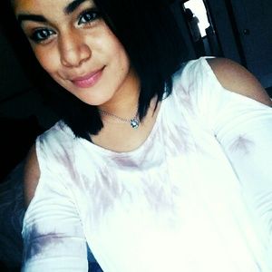 Meet your Posher, Iris