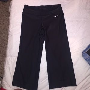 Nike Dry-Fit capris