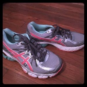 BRAND NEW WO TAGS ASICS RUNNING SHOES