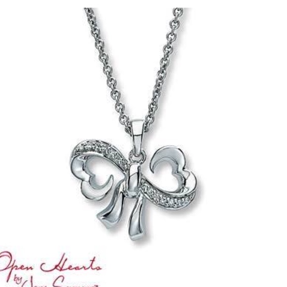 Open hearts necklace