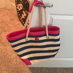 Mud pie purse