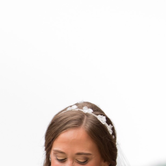 Crystal and Lace Decorative Hair Piece