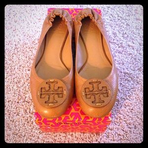 Tory Burch Reva flat