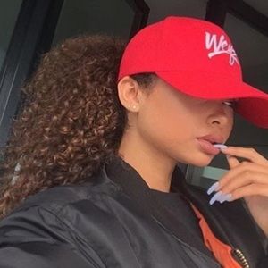 Meet your Posher, Gabrielle