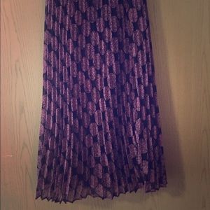 NWT Halogen pleated skirt