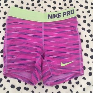 Purple Nike Pro!💜