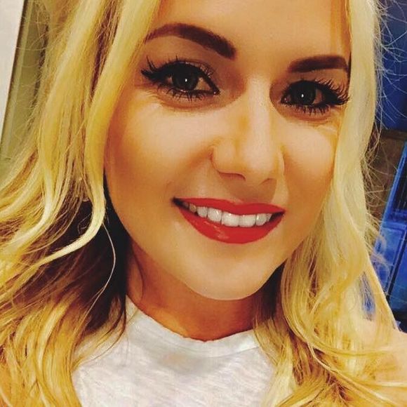 Meet your Posher, Alyssa - Picture 1 of 1