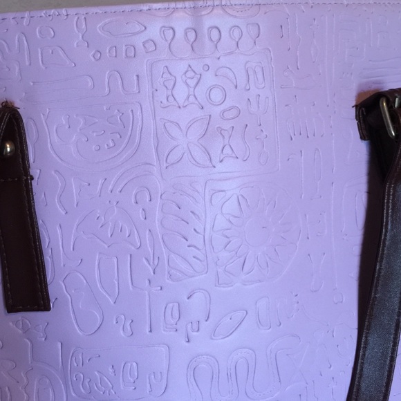 Lavender Purse - Picture 2 of 3