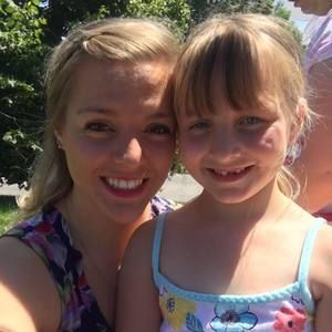 Meet your Posher, Elizabeth